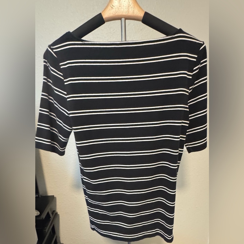 💰⬇️ RALPH LAUREN
Black/White Striped Boat Neck half sleeve Shirt | Pre-Loved - Picture 4 of 6